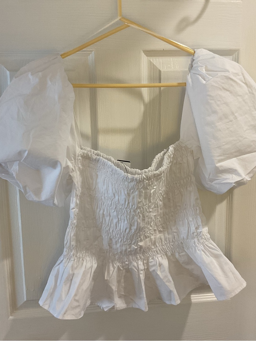 ASTR medium NWT white smocked puff sleeve top cottage core feminine cotton - Picture 3 of 6